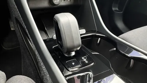 VOLVO XC40 XC40 73kWh Recharge Plus aut