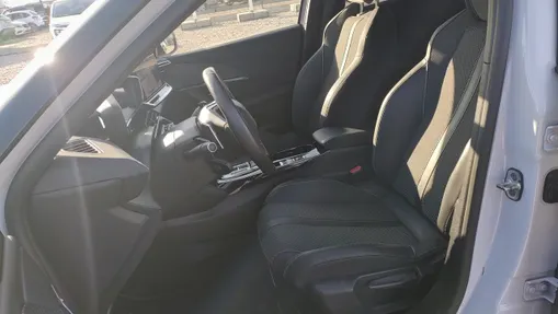 PEUGEOT 2008 2008 PureTech 130 GT S&S EAT8