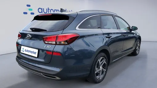 HYUNDAI i30 i30 1.0 T-GDI Smart