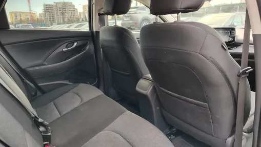 HYUNDAI i30 i30 1.0 T-GDI Smart