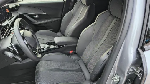 PEUGEOT 2008 2008 PureTech 130 GT S&S EAT8