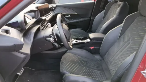 PEUGEOT 2008 2008 PureTech 130 GT S&S EAT8