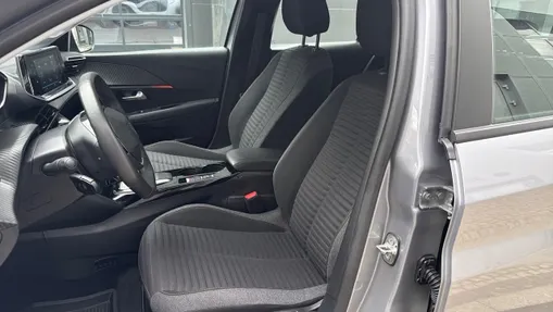 PEUGEOT 208 e-208 Active