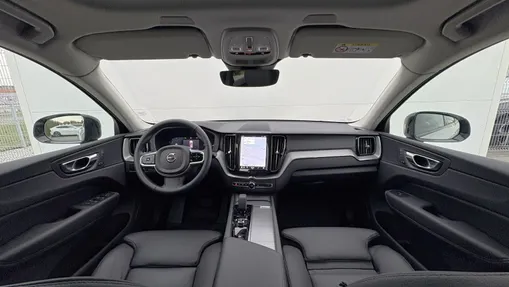 VOLVO XC60 XC60 T6 Plug-In Hybrid AWD Plus Dark aut