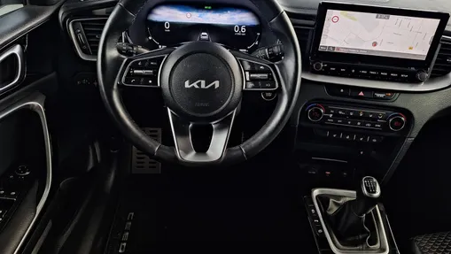 KIA Cee'd Ceed 1.5 T-GDI Business Line