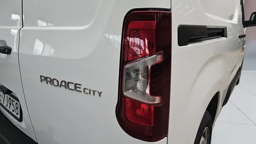 TOYOTA Proace City Proace City 1.5 D-4D Standard 2,3t Active