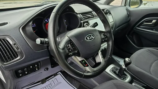 KIA Rio -