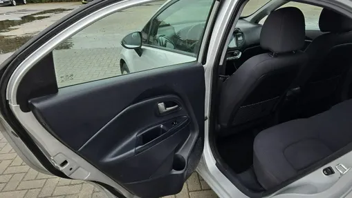 KIA Rio -