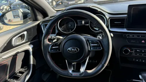 KIA ProCeed -