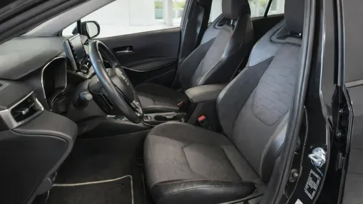 TOYOTA Corolla -