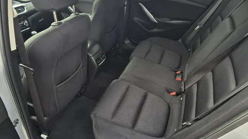 MAZDA 6 -