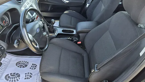 FORD Mondeo -