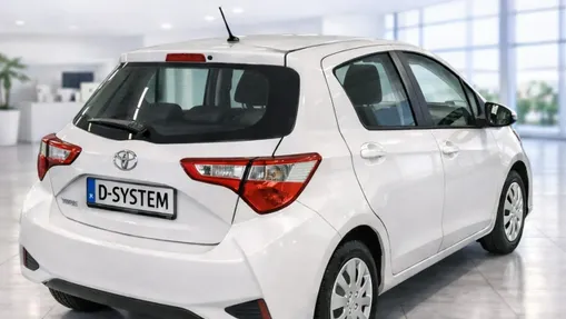 TOYOTA Yaris -