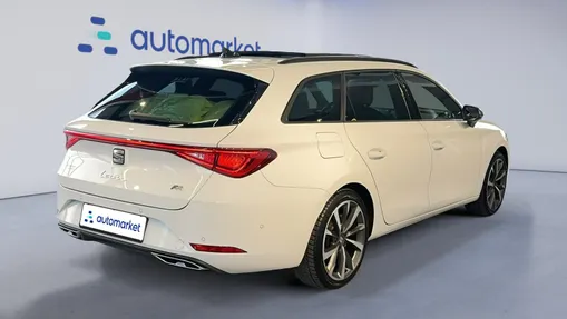 SEAT Leon Leon 1.5 eTSI FR DSG