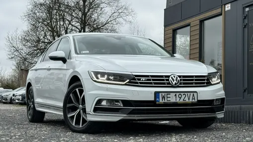 VOLKSWAGEN Passat -