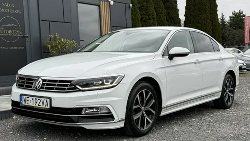 VOLKSWAGEN Passat -