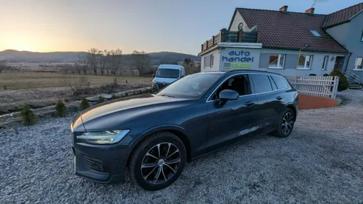 VOLVO V60 -