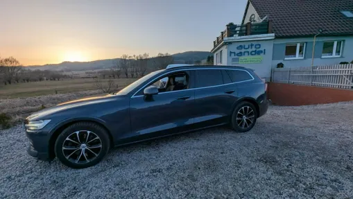 VOLVO V60 -