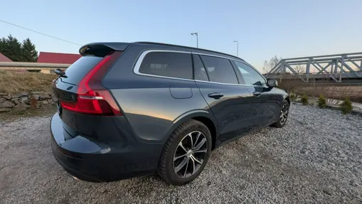 VOLVO V60 -