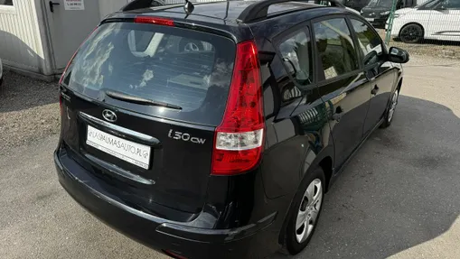 HYUNDAI i30 -