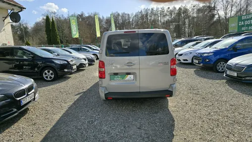TOYOTA Proace Verso -