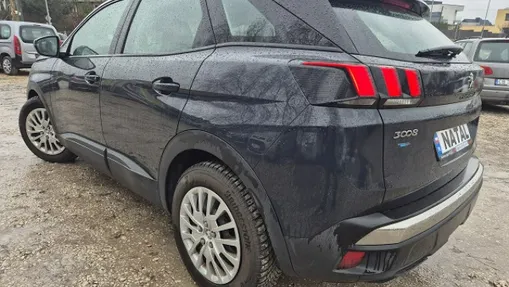 PEUGEOT 3008 -