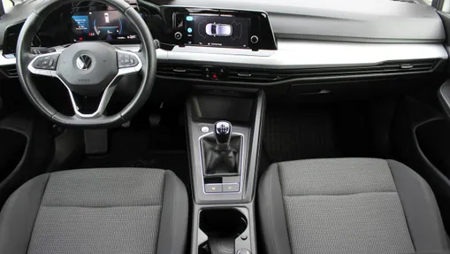 VOLKSWAGEN Golf -
