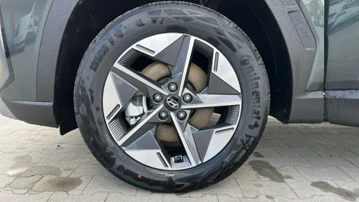 HYUNDAI Tucson -