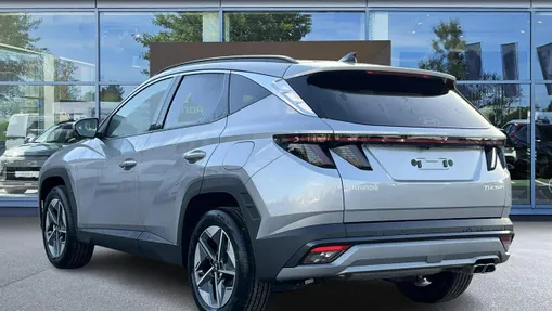 HYUNDAI Tucson -