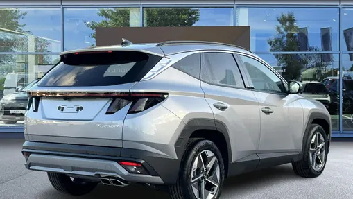 HYUNDAI Tucson -