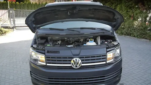 VOLKSWAGEN Transporter -