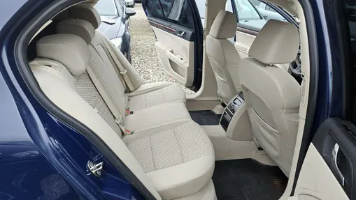 SKODA Superb -