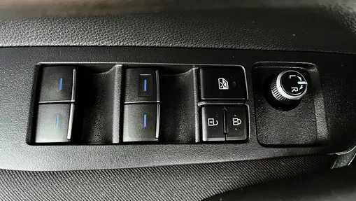 TOYOTA Corolla -