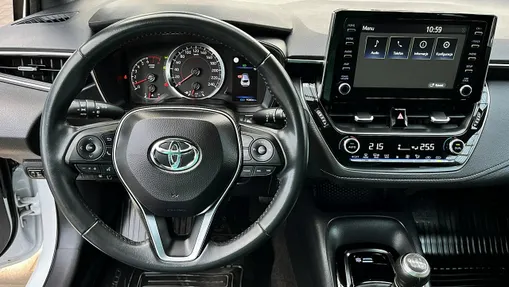 TOYOTA Corolla -