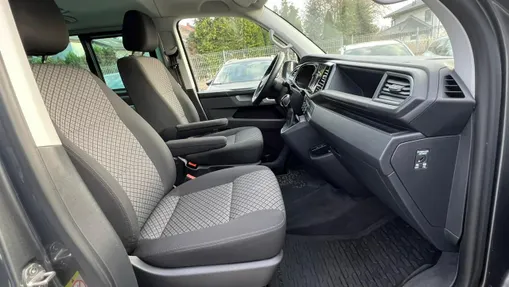 VOLKSWAGEN Multivan -