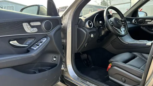 MERCEDES-BENZ GLC -