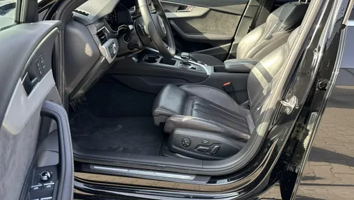 AUDI A4 -