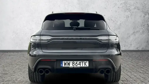 PORSCHE Macan -