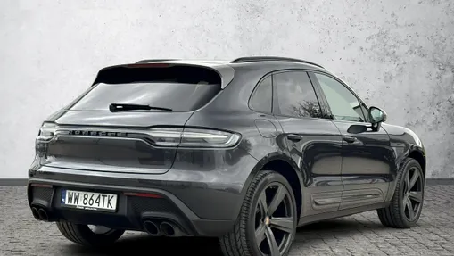 PORSCHE Macan -