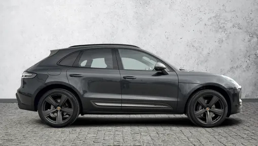 PORSCHE Macan -