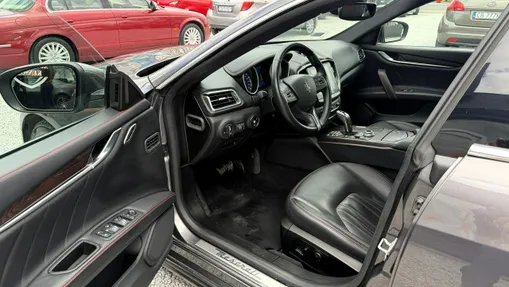 MASERATI Ghibli -