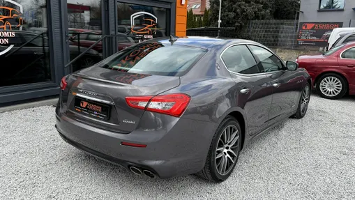MASERATI Ghibli -