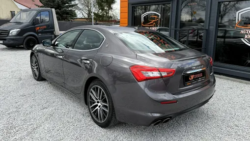 MASERATI Ghibli -