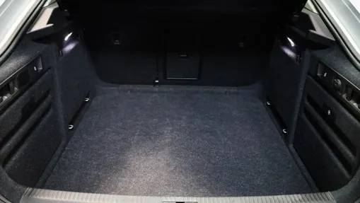 SKODA Superb -