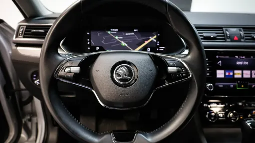 SKODA Superb -