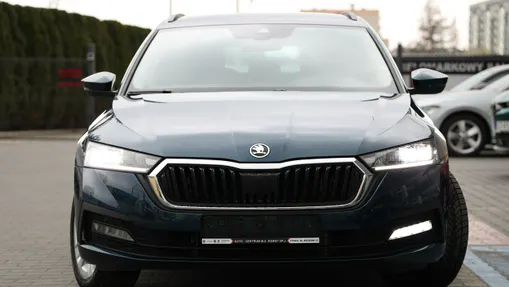SKODA Octavia -
