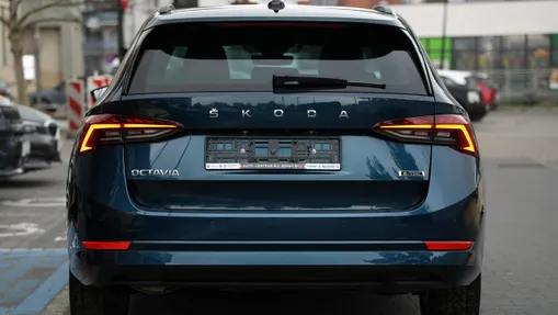 SKODA Octavia -