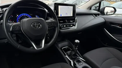 TOYOTA Corolla -