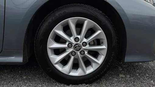 TOYOTA Corolla -