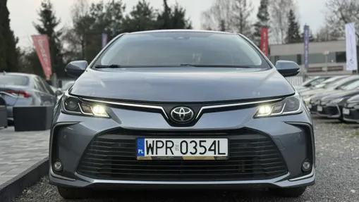 TOYOTA Corolla -